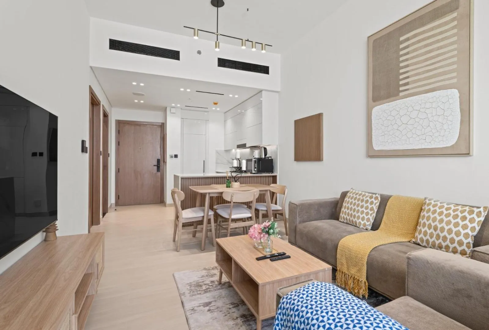 Aesthetic Elegance 1 Bdr In Binghatti Onyx Dubai Apartment