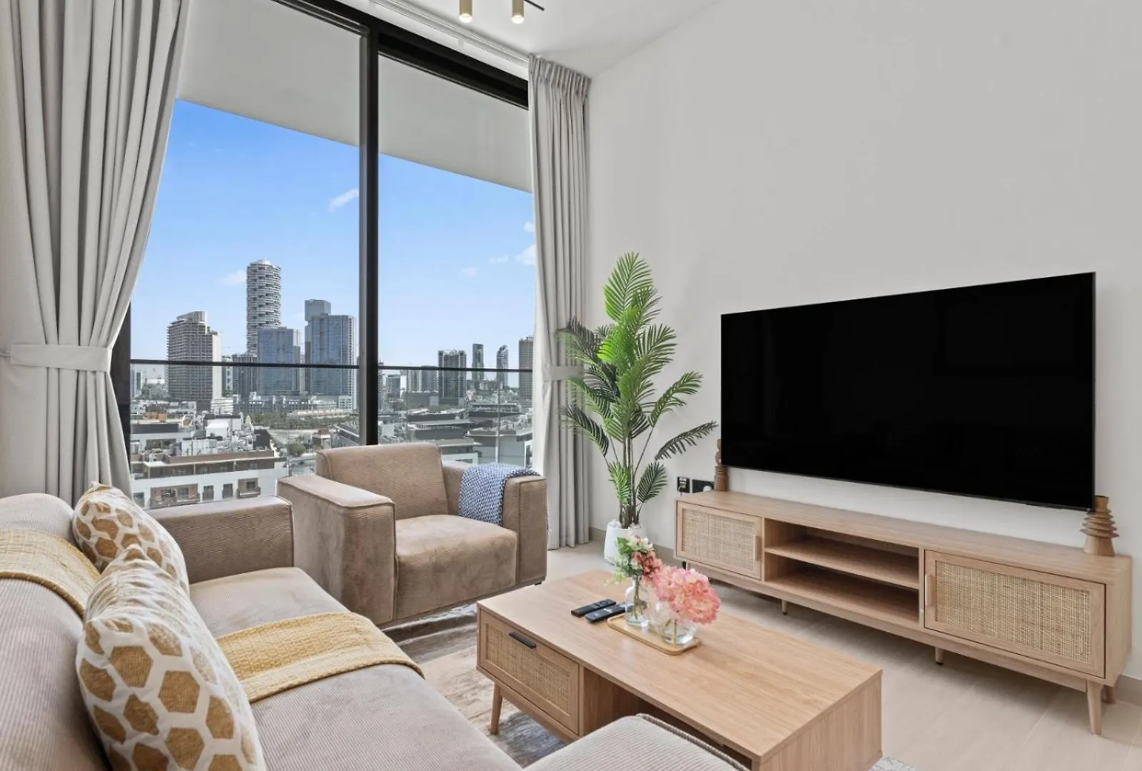 Aesthetic Elegance 1 Bdr In Binghatti Onyx Dubai